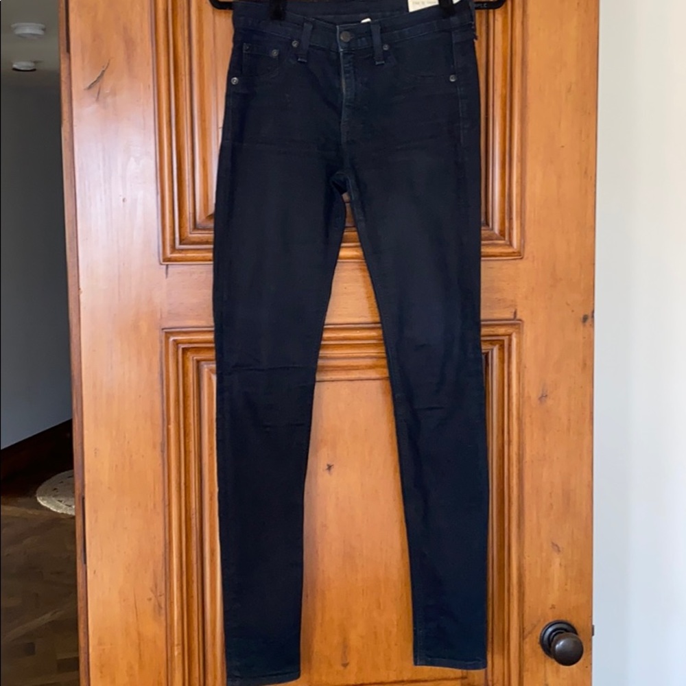 Dark indigo skinny jeans